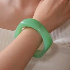 Handmade Green Resin Bangle Stackable Chunky Geometric Wave Resin Craft Jade Olive Emerald Cuff Bracelet Set - Product Image 5