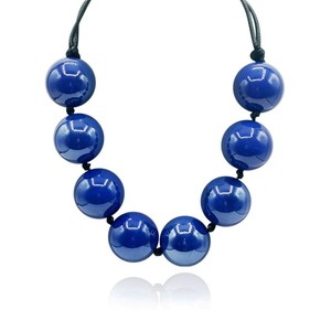 Collier en résine imperméable peint à la main, fabriqué en Inde, pour femmes, accessoire de mode tendance sur le thème de la nourriture et de l'amour, vente en gros - Product Image 4