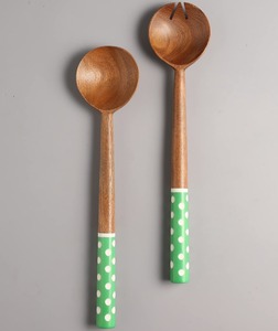 Juego de utensilios de servir ecológicos de madera de acacia hechos a mano, 2 tenedores y cucharas - Product Image 1