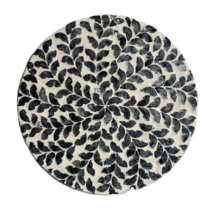 Venta al por mayor de manteles individuales de decoración de mesa de cocina Boho nácar de Vietnam hechos a mano Capiz festoneado manteles individuales - Product Image 1