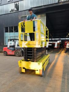 Plateforme élévatrice à ciseaux électrique autopropulsée <span class=keywords><strong>compacte</strong></span>, plateforme élévatrice hydraulique portable pour rayonnage d'entrepôt - Product Image 3
