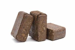 Achetez des briquettes Ruf Pini Kay personnalisées, modèle 001, en vrac pour un chauffage économique, une combustion propre et des performances durables. - Product Image 2