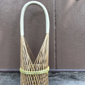 Porte-bouteille à vin en bambou durable fait à la main, écologique, rustique, tissé, pour la décoration de la maison et du bar - Product Image 4