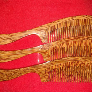 Auténtico peine de coco vietnamita para uso profesional de barberos y creación de kits de estilo tropical único por 99 Gold Data - Product Image 2