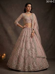 Rivaayat House presenta un Lehenga Choli de diseño elaborado y de alta calidad. - Product Image 6