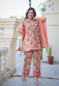 Ensemble coordonné kaftan vintage rose à imprimé floral pour femme, haut en coton à col en V et manches kimono, pantalon confortable pour le quotidien - Product Image 5