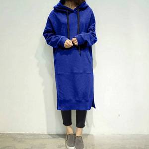 Sudadera con capucha de forro polar para mujer, estilo casual, con estampado liso, corta, anti-bolitas, de invierno, con bolsillos bordados delanteros y manga larga. - Product Image 4