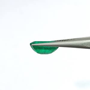 มรกตสีเขียว 4.57 กะรัต จากแซมเบีย พลอยหลวม (5.25 รัตติ) - Product Image 5