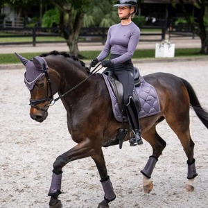 Almohadilla de Montar a Caballo Acolchada y Transpirable con Forro Absorbente de Humedad, Relleno Amortiguador y Logotipo Personalizado para Doma Clásica - Product Image 6