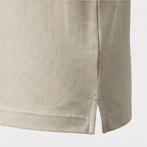 Chemise décontractée pour homme en piqué 100 % polyester bleu marine à manches courtes, respirante, infroissable, coupe classique, design tricoté uni - Product Image 5