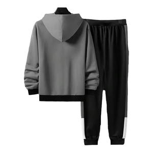 Survêtement de course pour homme avec logo personnalisé, léger, coupe ajustée, vêtements de sport haut de gamme pour la course à pied - Product Image 6