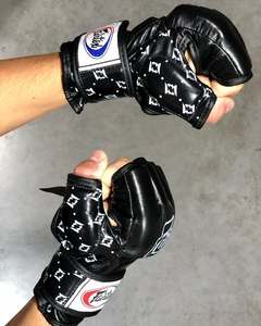 Guantes de MMA de cuero genuino hechos a medida de la mejor calidad con pulgar abierto para entrenamiento de MMA UFC - Product Image 2