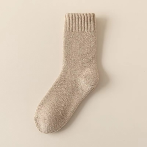Chaussettes confortables mi-mollet en tissu doux, ajustement extensible, matière respirante, accessoire de chaussure décontracté pour le quotidien - Product Image 4