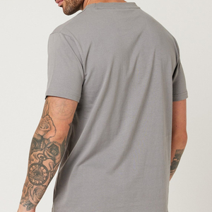เสื้อยืดออกกำลังกายแขนสั้นน้ำหนักเบา ระบายอากาศได้ดี ผลิตจากโพลีเอสเตอร์ผสมสแปนเด็กซ์ สำหรับผู้ชาย ปี 2026 OEM - Product Image 5