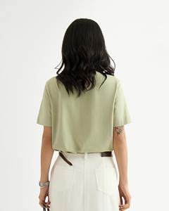 T-shirt d'été en coton de haute qualité pour femme, col rond, manches courtes, coupe courte, avec étiquette brodée, couleur unie, coupe classique - Product Image 2