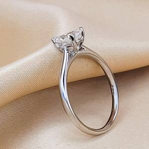Anillo Solitario de Moissanita con Corte Pera de 1.01CT, Plata 925, Joyería Fina Original para Mujer, Regalo Premium para Parejas - Product Image 3