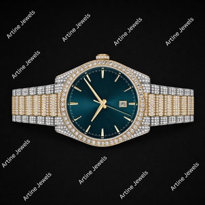Montre de luxe à cadran vert sertie de diamants avec bracelet doré incrusté de diamants, style élégant et distinctif - Product Image 2