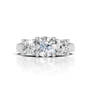 Anillo de Cóctel para Hombre en Plata de Ley con Baño de Rodio, Perla de Agua Salada y Tres Diamantes Redondos de Corte Brillante - Regalo de Lujo - Product Image 1