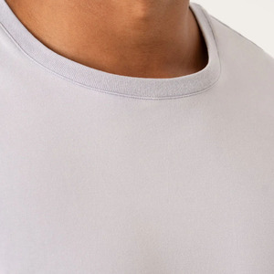 T-shirt à manches courtes pour homme, gris, col rond, 100% coton jersey, coupe classique, avec impression de lettres, style décontracté - Product Image 2