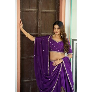 Lehenga Choli Morado de Chinon con Lentejuelas y Bordados Intrincados, Estilo Indio, Tallas XL, Diseño de Diseñador - Product Image 2