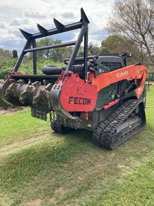 เครื่องตัดหญ้าไฮดรอลิกคุณภาพสูงสำหรับรถตักล้อยาง Kubota SVL97-3 สำหรับงานป่าไม้ ตัดพุ่มไม้ กำจัดวัชพืช รับน้ำหนักได้มาก - Product Image 2