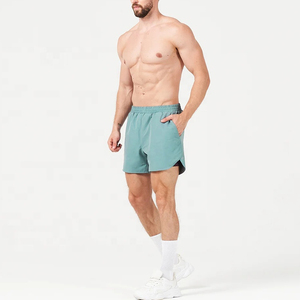 Shorts cargo bleus délavés brodés effet vieilli avec logo personnalisé, double épaisseur aux genoux, parfaits pour la randonnée, les voyages, les tenues décontractées d'été, légers - Product Image 1