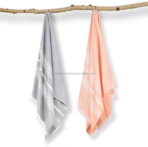 Serviettes de plage de luxe VIP 250 GSM, super douces et absorbantes, serviettes d'hôtel personnalisées, fournisseur en gros, vente en gros - Product Image 2