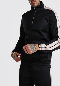 2024 nouvelle Collection personnalisé imprimé Logo hommes 1/4 Zip polaire survêtement noir rayure Streetwear deux pièces ensemble en gros - Product Image 2