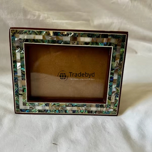 กรอบรูปงานฝีมือประดับมุกคุณภาพพรีเมียม ผลิตด้วยมือโดยช่างฝีมือจาก Tradebyd - Product Image 1