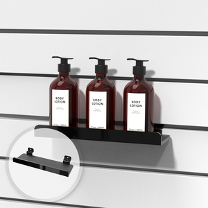 Accessoires de présentation pour le commerce de détail : Étagère en acrylique pour panneau rainuré avec rebord pour petits articles - Product Image 1