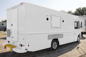 À VENDRE : Fourgonnette Freightliner MT45/MT55 neuve de 18 pieds, transformée en Food Truck - Product Image 3