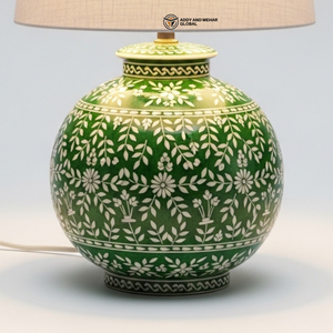Lampe de table artisanale avec incrustation florale verte |   Éclairage décoratif design pour la maison - Product Image 5