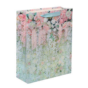 Sac cadeau en carton kraft laminé, personnalisé ODM, écologique, nouveau style, avec poignée en ruban, coloré, pour magasin de vêtements et bougies - Product Image 3