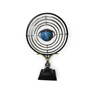 Sphère armillaire en aluminium antique faite à la main, décoration de table, or noir, nautique, maritime, astrolabe, globe, art déco, décoration vintage - Product Image 2