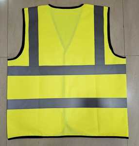 เสื้อกั๊กสะท้อนแสงแบบมองเห็นได้ชัดเจนพร้อมกระเป๋าซิป ปรับแต่งได้ ผลิตจากผ้าโพลีเอสเตอร์ตาข่าย กันน้ำ ปรับแต่งโลโก้ได้ - Product Image 4