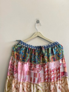 Jupe longue bohème patchwork pour femme, taille élastique, volants, longueur ras du sol, en mousseline d'été, coupe trapèze imprimée - Product Image 2