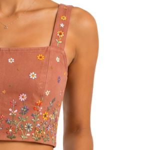 Conjunto de Top Corto y Falda Bordados para Mujer, Color Rosa Polvoriento, Diseño Floral, Verano, Dos Piezas, Logotipo Personalizado, OEM, Ropa al Por Mayor - Product Image 4