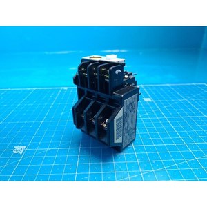 Relé de Sobrecarga Térmica Fuji TR-5-1N Usado Como Está, Piezas de Equipos Semiconductores Legados - Product Image 1