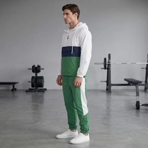 Ensemble de survêtement coupe-vent 2 pièces pour homme avec pull à col zippé et pantalon de jogging doublé en mesh - Product Image 4