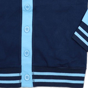 Cardigan en tricot bleu clair à col en V pour femme avec imprimé numérique, style preppy, manches longues, fermeture boutonnée - Product Image 6