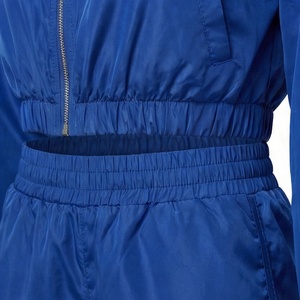 Conjunto Deportivo de 2 Piezas para Mujer, Color Azul, Manga Larga, Cierre de Cremallera, Cuello Alto, Pantalones Cortos por Encima de la Rodilla, Color Sólido, Estilo Deportivo, Corte Regular - Product Image 5