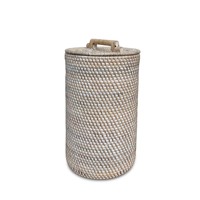 Poubelle cylindrique en rotin Gubuk Bali Whitewash avec cadre en aluminium, couvercle résistant à l'eau, écologique, style simple, intérieur/extérieur
