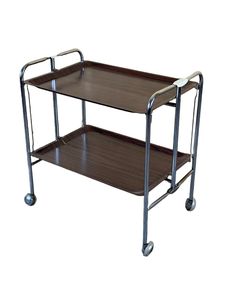 Chariot de service en métal design avec un élégant cadre en fer et des étagères en verre trempé pour un service de luxe - Product Image 1