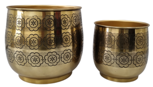 Jardinières en métal de luxe Linea Exports Inc. avec des motifs détaillés, parfaites pour créer des présentations spectaculaires dans les jardins et les espaces de luxe. - Product Image 2