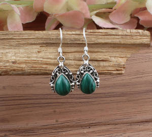 Boucles d'oreilles pendantes en malachite verte naturelle, argent sterling 925, forme goutte d'eau de luxe, cadeau pour femme, mariage, anniversaire, fête - Product Image 1