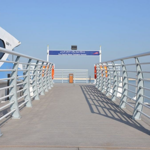 Perfil Cuadrado de Aleación de Aluminio Serie 6000 para Barandillas y Pasamanos Marinos - Product Image 1