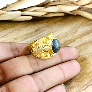 Unique Design <b>Boho</b> Floral Gemstone <b>Ring</b> Vintage Brass <b>Rings</b> Women 18k Gold Plated Floral Labradorite <b>Ring</b> for Wholesale/OEM/ODM - Product Image 4