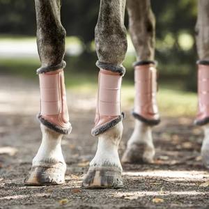 Bottes d'équitation de luxe pour dressage, de haute qualité, personnalisables, en matériaux durables, pour l'entraînement en extérieur, avec doublure en fourrure - Product Image 5