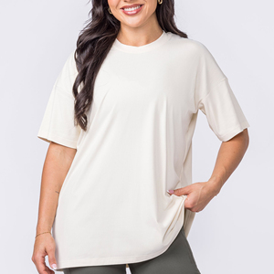 Nouvel arrivage : T-shirt basique en coton pour femme, coupe ample, couleur unie, décontracté, col rond, style oversize, idéal pour l'été - Product Image 1