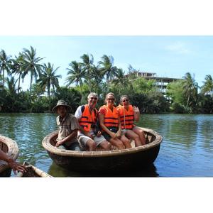 เรือไม้ไผ่แบบดั้งเดิมเป็นมิตรกับสิ่งแวดล้อมสำหรับกิจกรรมแม่น้ำตกแต่งใช้งานได้จริง - Product Image 1